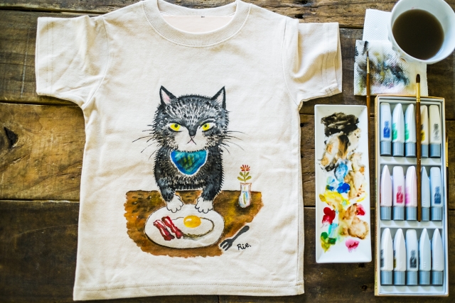 オリジナルTシャツの手書きデザイン：アイデアから作成方法まで完全ガイド
